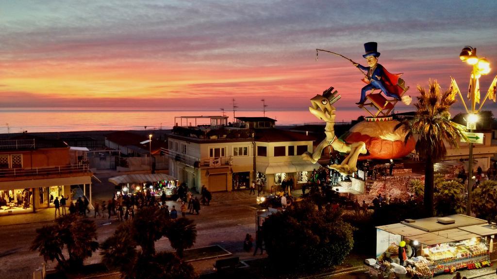 Hotel San Francisco Viareggio Esterno foto