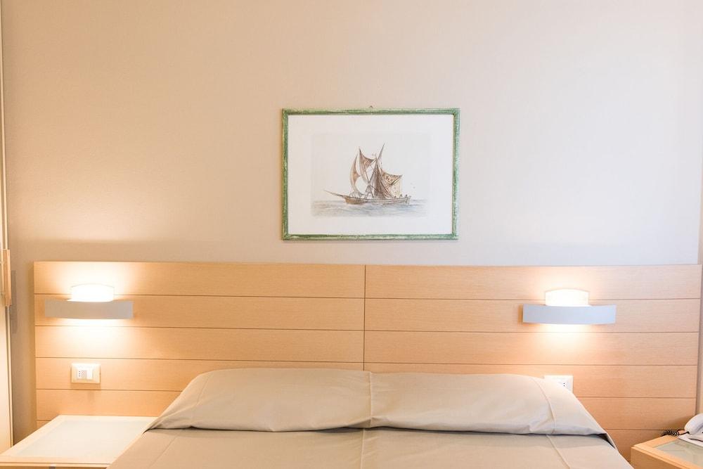 Hotel San Francisco Viareggio Esterno foto
