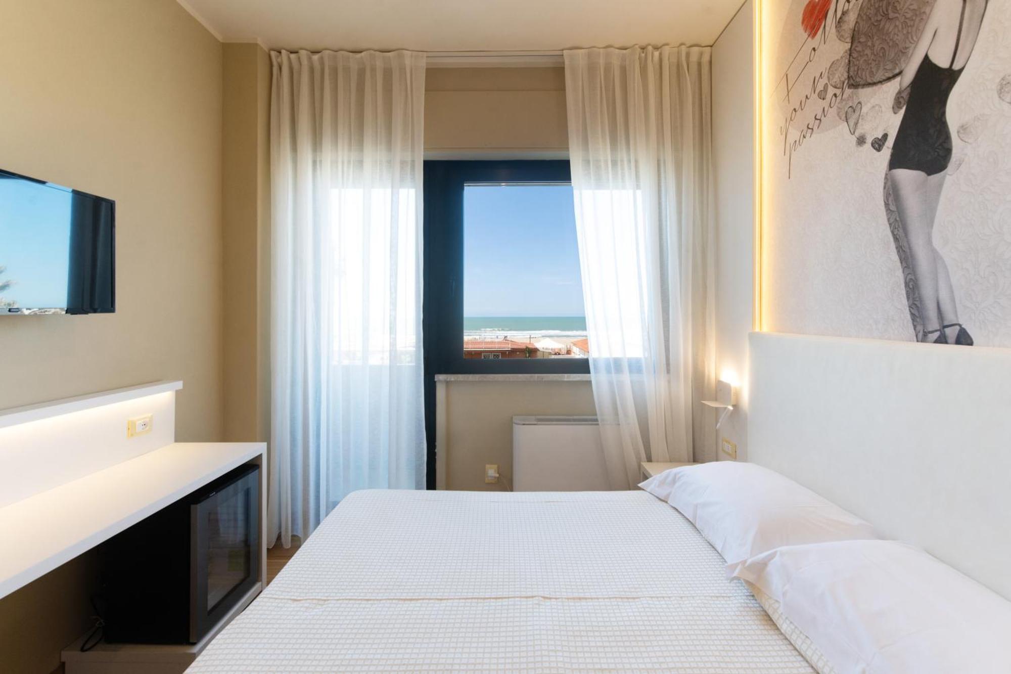 Hotel San Francisco Viareggio Esterno foto