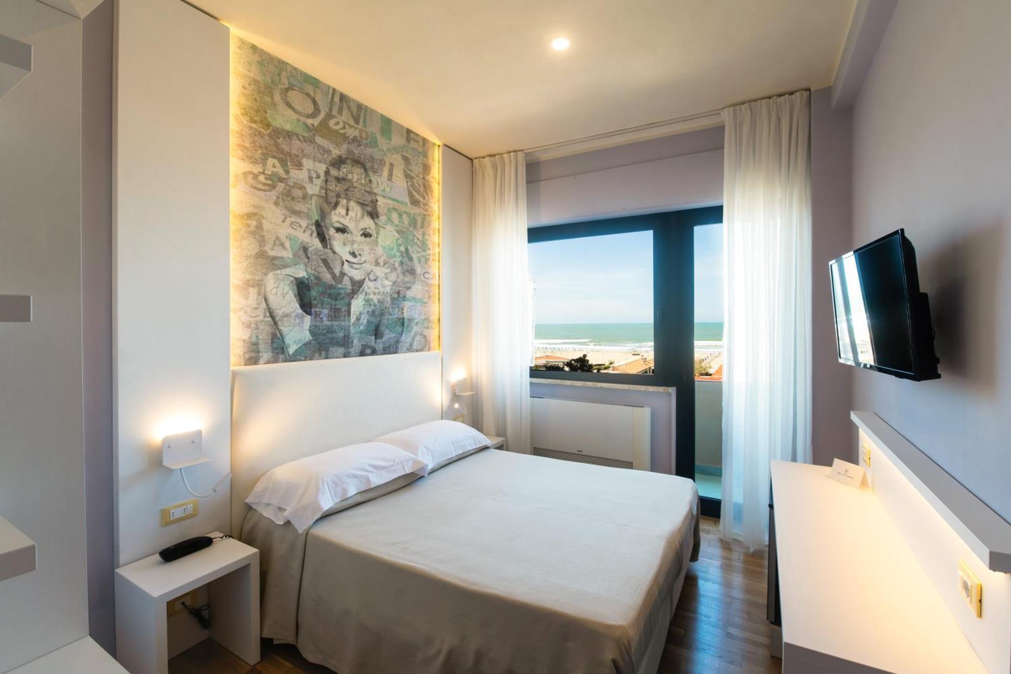 Hotel San Francisco Viareggio Esterno foto