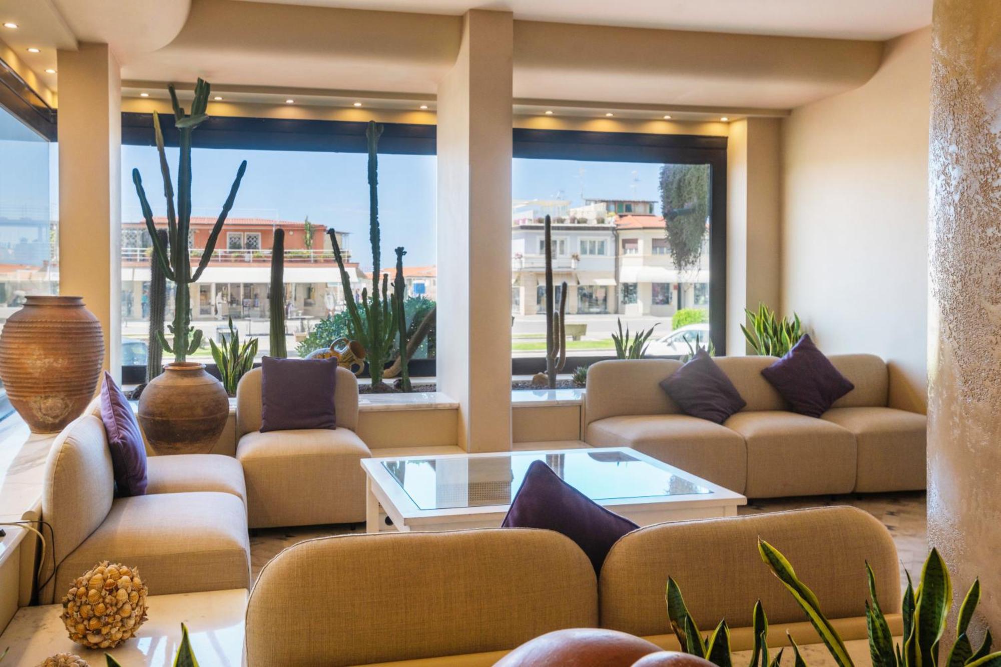Hotel San Francisco Viareggio Esterno foto