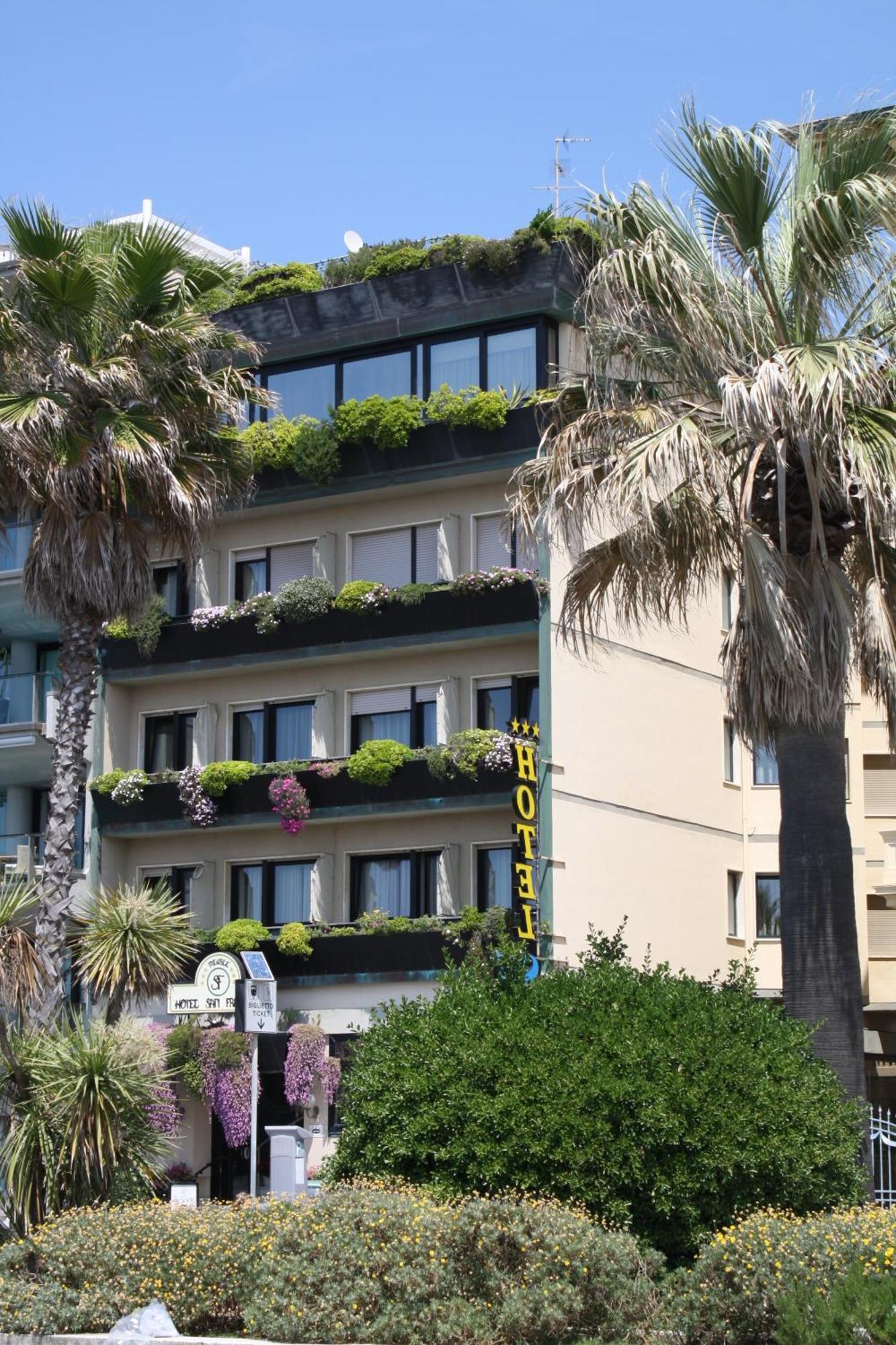 Hotel San Francisco Viareggio Esterno foto