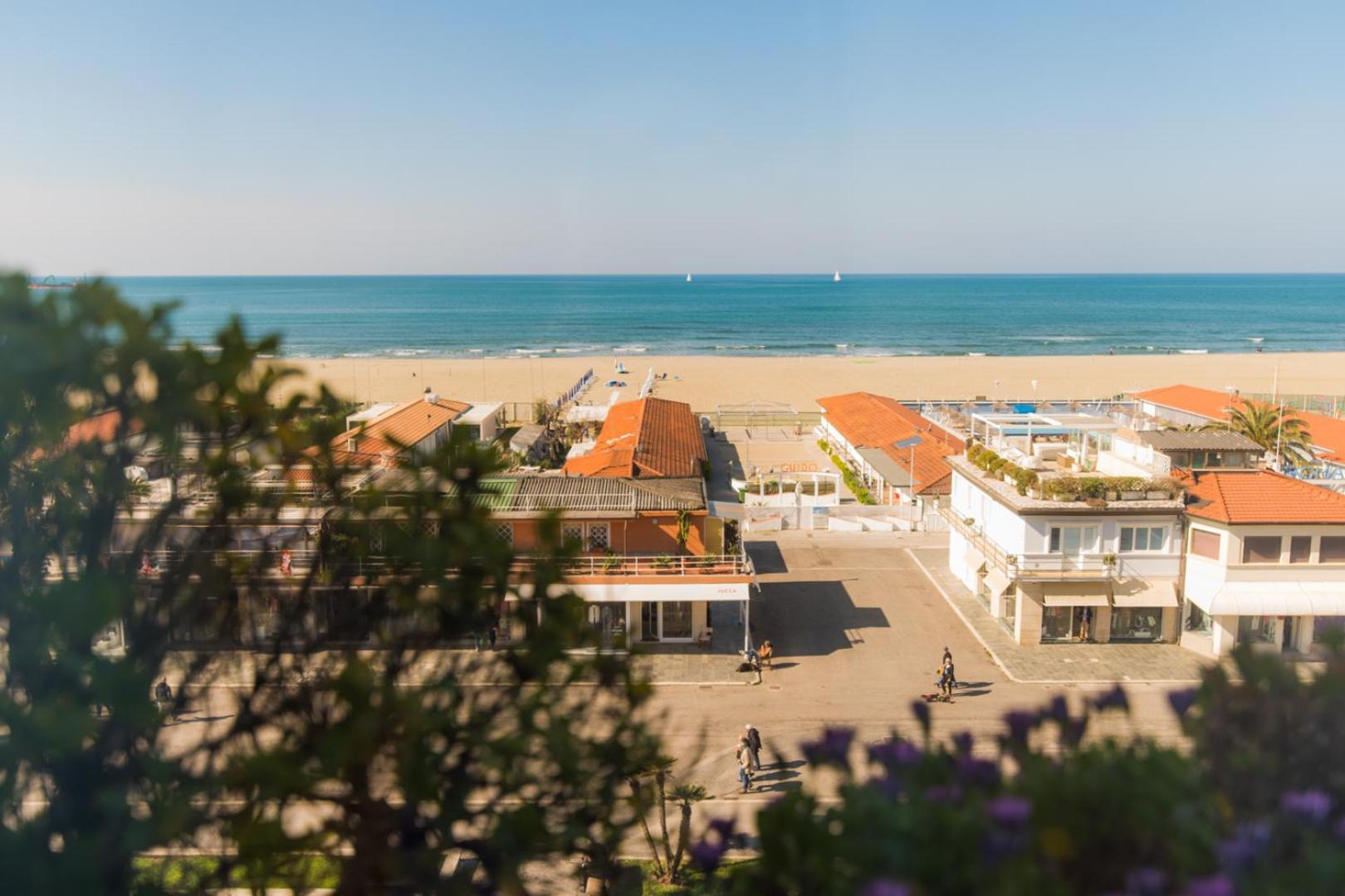 Hotel San Francisco Viareggio Esterno foto