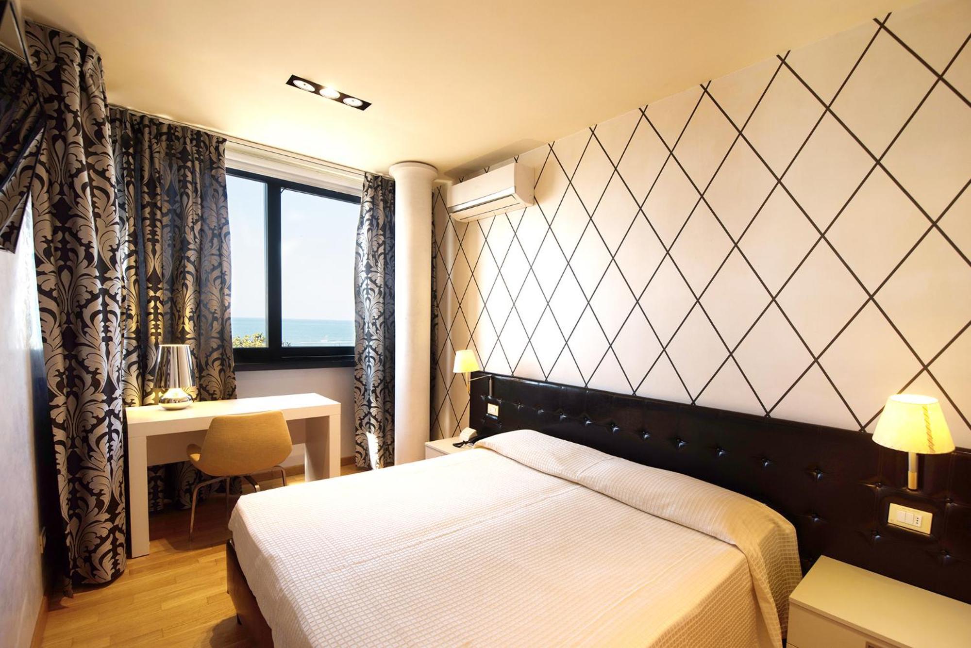 Hotel San Francisco Viareggio Esterno foto